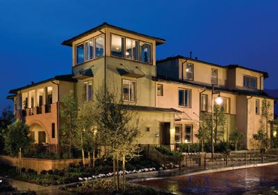 The problem facing the architect and developer of Three-65 at Victoria Gardens was how to tie this infill project (mixing flats and townhouses) into a neighborhood of single-family detached homes to the north and a recently opened regional mall to the south. The mall, known as Victoria Gardens, has a contemporary look, while the homes on the opposite side present a mix of traditional styles, with Craftsman being the most prevalent, explains architect David M. Kosco.