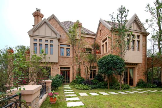 Grand, International Residential Project - Detached. Builder: Poly Real Estate Group CO, Ltd. Architect: Dahlin Group Architecture Planning. Each neighborhood in the Poly Lafitte Manor Villas, located in Chengdu, China, features distinct characteristics from English, French and Italian architectural styles.