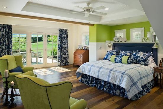 To help mitigate a feeling of exposure with the abundant open spaces, Thompson bumped out a wall in the master bedroom to create a cozy alcove for the bed.