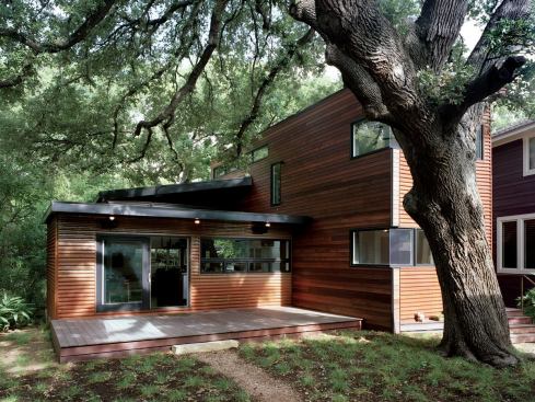 Pilgrim Building Co. constructed the project using SIPs; the designers were principal architect Christopher Cobb of CF architecture and project architect Camille Urban Jobe of Urban Jobe Architecture, both in Austin.
