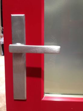 Fitting Kolbe's contemporary door styles, the Dallas handle offers a clean geometric look in a brushed or polished nickel finish. 
www.kolbe-kolbe.com