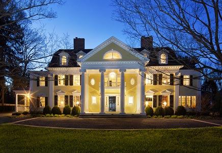 An update and addition to this 1895 Neoclassical home stayed true to the original form thanks to thoughtful historical detailing. Project: Neoclassical Residence, Princeton, N.J.; Architect: Knight Architects, Princeton