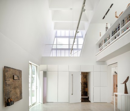 Snyder Hill Residence by A. Gruppo Architects in San Marcos, Texas