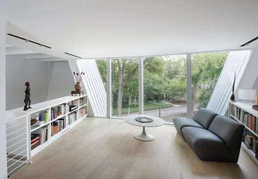 Snyder Hill Residence by A. Gruppo Architects in San Marcos, Texas
