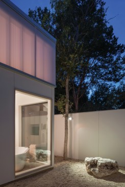 Snyder Hill Residence by A. Gruppo Architects in San Marcos, Texas