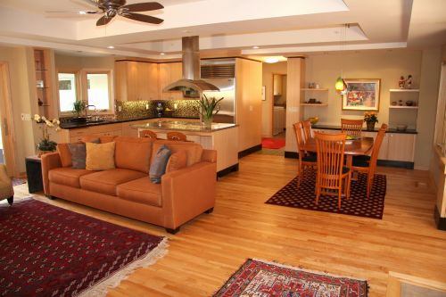 Not all old houses are energy hogs. The LEED Platinum"Live Green Live Smart" Sustainable House in Minnetonka is a renovated 1948 rambler outfitted with solar-powered electricity and hot water, geothermal heating and cooling, and a combined heat and power (CHP) system that runs on natural gas. www.livegreenlivesmart.org