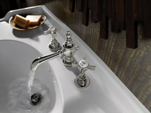 The Savina Collection from JADO combines 19th-Century style with 21st-Century technology. Consisting of taps, faucets, and tub fillers, pieces feature intricate detailing and rich ornamentation. A variety of handle styles are available. 
www.jadousa.com.