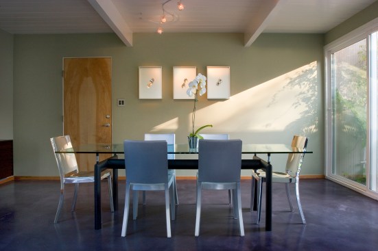 Siguenza residence dining room