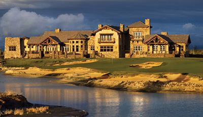Central Oregon is a dramatic landscape of high desert, big sky, and long, linear fields of volcanic rock. Rising from this dreamlike terrain is the 54,500-square-foot Prong-horn clubhouse, named for the bands of animals that roam wild in the area.