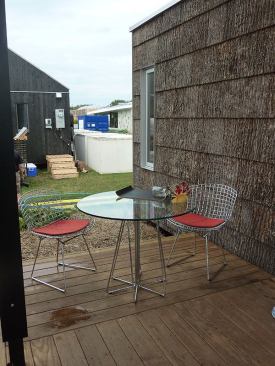 Spaces between the OMs are ideal for sheltered al fresco dining or lounging.