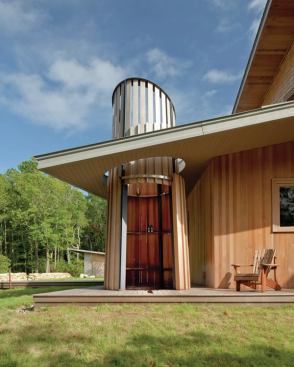 
        All materials are exposed to the 
natural elements and they will weather erratically. “This decision was 
consistent with sensibility that imperfections are the beauty and 
weather marks are the history of a building,” explains Hutker.