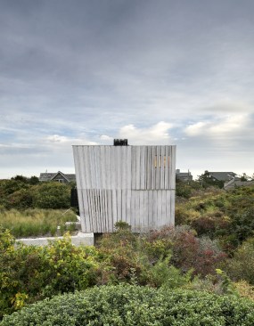 Beach Hampton, Bates Masi + Architects