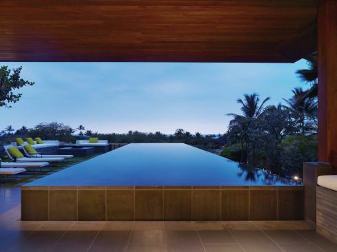 The pool points to the ocean in the distance.