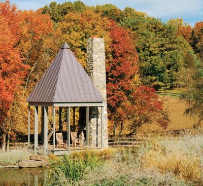 Small but powerful, this open-air pavilion announces itself as a destination.