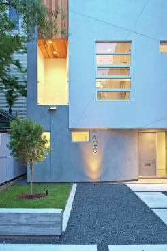 A succession of rectangular forms give interest and diversity to the exterior.