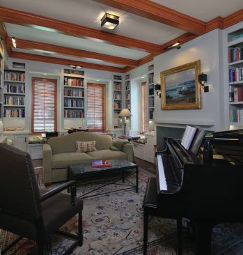 The homeowners are book lovers, so they opted for a library instead of a living room.
