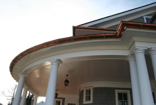 Around the curve, the transition is made to single columns. 