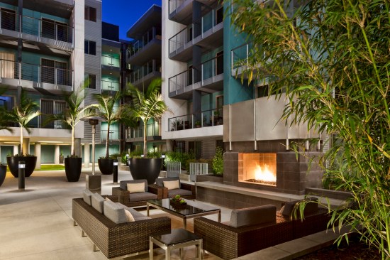 The judges liked the variety of materials used, and they praised the generous outdoor spaces. 