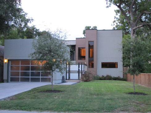 Photo by Eddie Garza