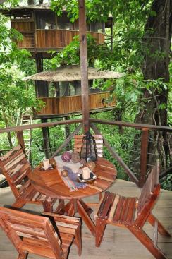 A dining gazebo at Finca Bellavista. 