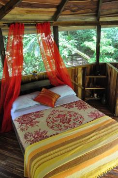 A bedroom in the Mis Ojos treehouse. 