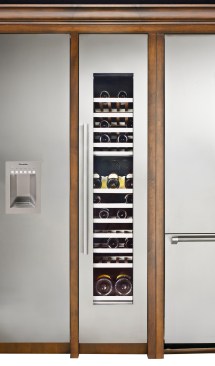 One possible configuration of Thermador's Freedom refrigeration units, incorporating a wine column, full freezer, and refrigerator/freezer combo.