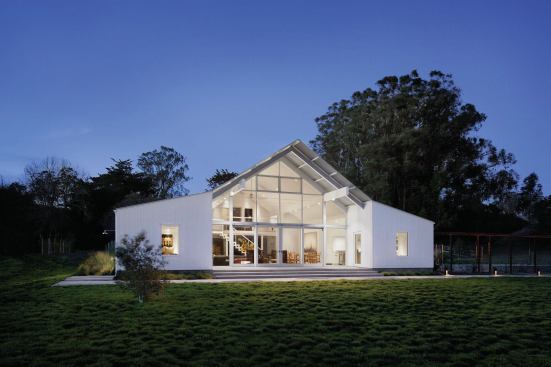 The house is certified LEED Platinum and has a number of energy saving features, exceeding California's Title 24 by over 50 percent. The house's energy efficiency is achieved in part through passive heating and cooling with thermal mass and insulation; geothermal radiant heating and cooling; and solar and photovoltaic panels.  