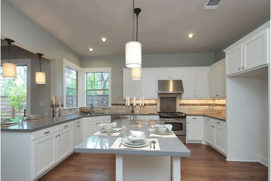 Photo by Julia McDonald