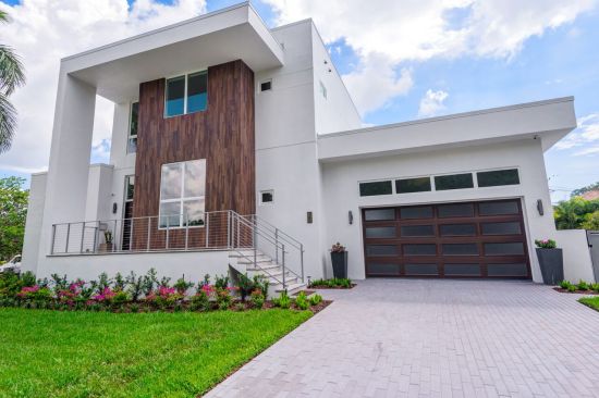Florida-based Barger Builders' contemporary-style homes are top sellers.
