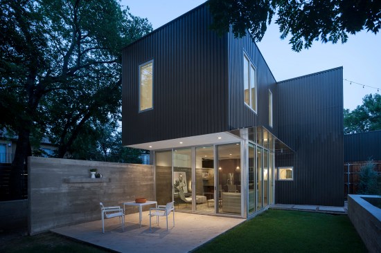The Hillmont Studio by Austin, Texas-based FAB Architecture sits on a bluff overlooking downtown Austin.