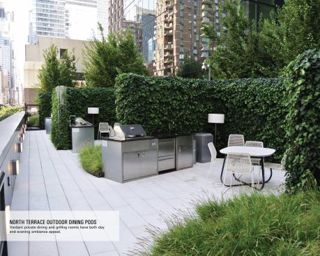  The jury praised the lanscapding for being intimate yet not compartmentalized. Viburnum helps provide spatial separation and visual privacy. 