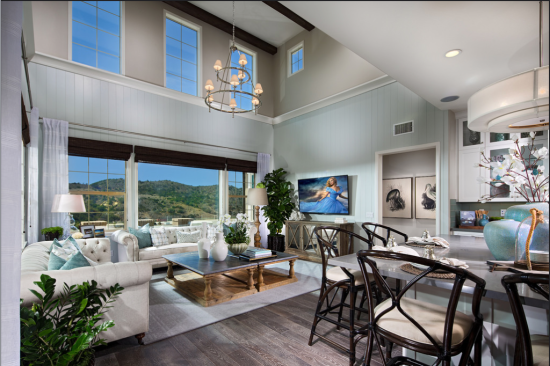 Shea’s Gavilan homes at Esencia feature plentiful spaces for entertaining.