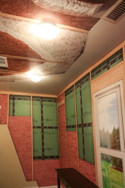 Advanced framing sets engineered studs 24 inches apart and aligns roof trusses perfectly with wall studs, allowing the builder to install more insulation in ceilings and walls. Home buyers, along with local college students and engineers, tour the homes as the framing is installed so they can learn about the system’s energy benefits.