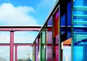 Johnsen Schmaling Architects designed the grid of the steel trellis to extend the logic of the warehouse structural system to the outside. The trellis defines the rooftop terrace of the client's loft living space.