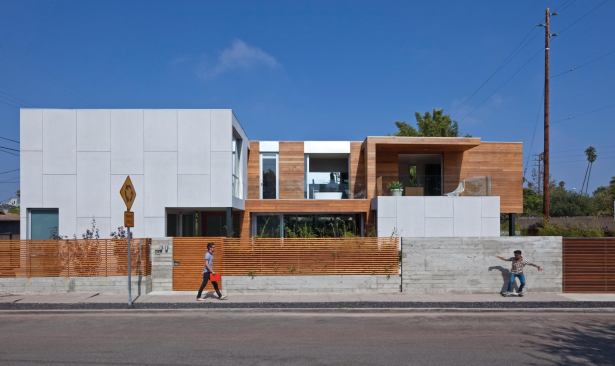 Superb-A House

Venice, Calif. 