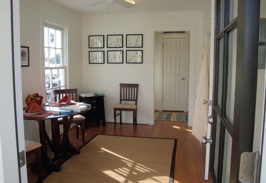 In addition to its appeal as temporary quarters, the Katrina Cottage can stay on site after the main house is built, either attached as a wing or used as a guest cottage. Designed to balance economy, speed, and aesthetics, the delivery method is flexible, too. It can be stick-built or prefabricated for roughly the same cost as a government-issue trailer.