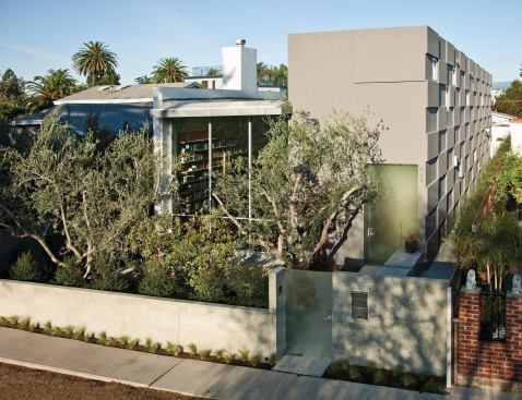 The infill site was a long, narrow lot, so the designed warranted linearity. 

