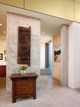 The home had to accommodate the owners’ collection of art and furniture, accumulated over years of traveling. 