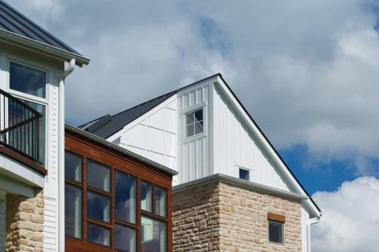 Woodland Hall House, Columbus, Ohio

Architect: Meyers + Associates, Columbus

Builder: Ghiloni Custom Builders, Granville, Ohio