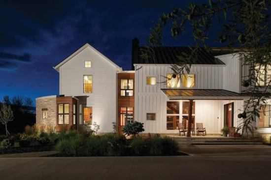 Woodland Hall House, Columbus, Ohio

Architect: Meyers + Associates, Columbus

Builder: Ghiloni Custom Builders, Granville, Ohio