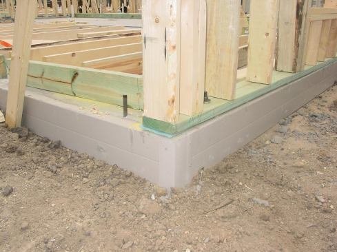 #1 CertainTeed Energy Edge EnergyEdge insulates concrete slab edges, which the company says can account for 8% to 24% of a homes energy loss. The R-10 system consists of PVC rails, snap-on braces, and expanded polystyrene insulation. A retrofit product also is available. 800.233.8990.
www.certainteed.com.