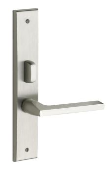 “We never get tired of good hardware that has a great quality, a great design, and reliably reasonable cost,” Webber says. For that he turns to Baldwin Hardware’s Lakeshore because it has the ability to go in traditional or minimal settings. The product is made from solid forged brass and comes in various finishes. It can be installed on wood, metal, and some fiberglass doors. Baldwin Hardware, 800.566.1986; www.baldwinhardware.com.
