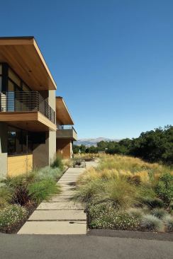 There are views in three directions--hillside, canyon, and mountains. Landscape Architect: Huettl Landscape Architecture, Walnut Creek, Calif.; Architect: Swatt|Miers, Emeryville, Calif., Builder: K. Daniel Kenny & Company, San Ramon, Calif.