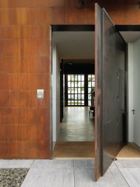 2013 RADA / Custom / More Than 3,000 Square Feet / Grand Award: Studio Sitges, Sitges, Spain / Olson Kundig Architects