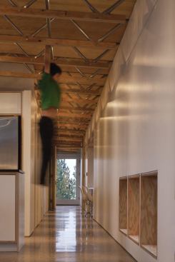 2013 RADA / Custom Home/3,000 Square Feet or Less / Merit Award: Skyline Residence, Bend, Ore. / Bohlin Cywinski Jackson