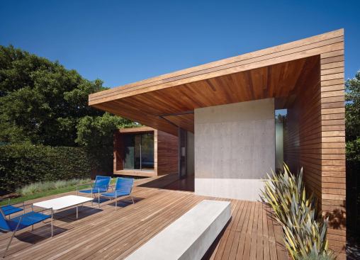 Terry & Terry had the existing rear elevation completely removed. They added about 1,000 square feet of new space, in two rectilinear volumes.