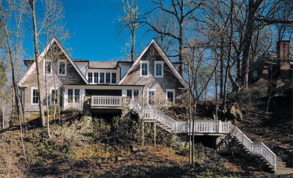 Peterson and Collins worked on this house in collaboration with Washington, D.C.-based architect Stephen Muse.