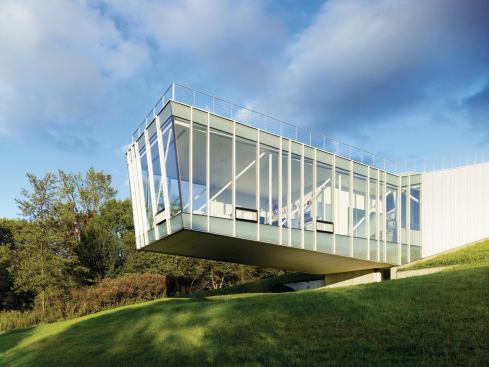 Residential Architect  September-October 2010  Case Study  House in the Berkshires  Schwartz/Silver Architects, Boston   The 45-foot cantilever of this Massachusetts summer house resembles “half a bridge,” according to architect Warren Schwartz, FAIA.