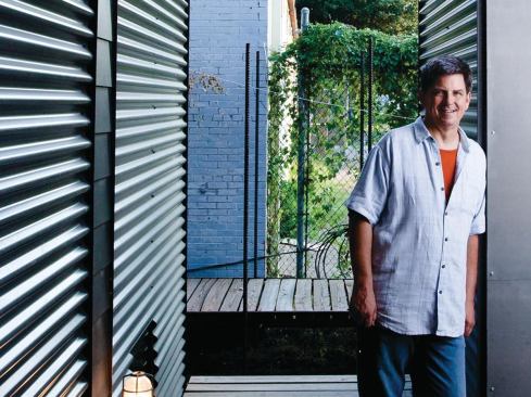 He specified it for the cladding of his new office space on the southern edge of downtown Dallas.