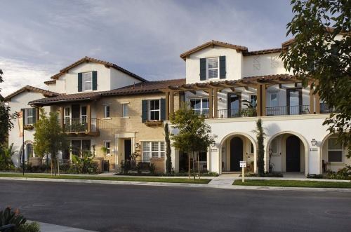 Townhouses - Harmony at Colony Park
Builder: Brookfield Homes Location: Anaheim, California